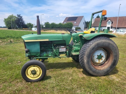 John Deere 310