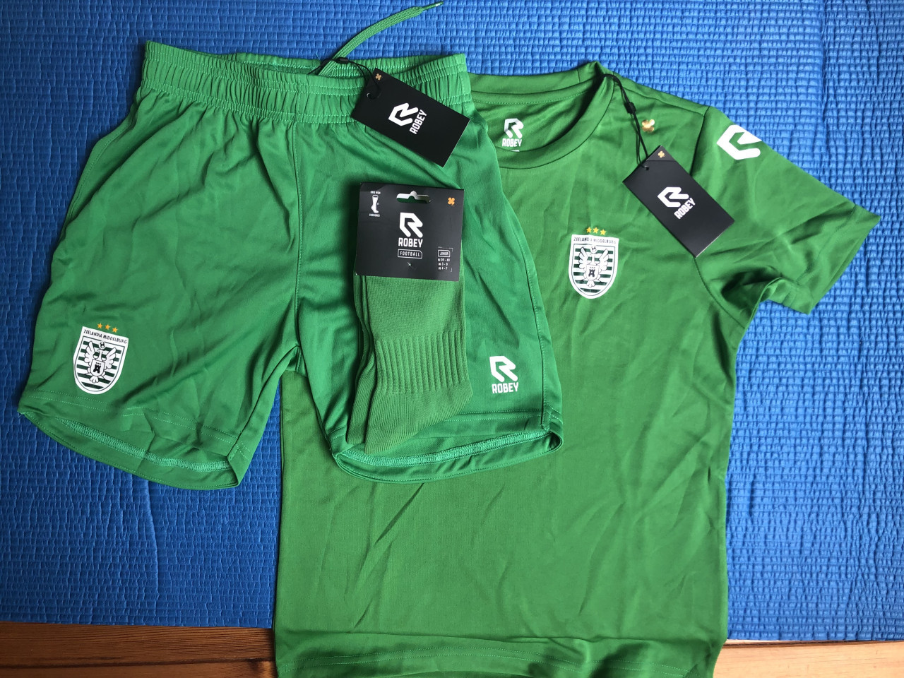 Volledige NIEUWE set Robert Zeelandia kleding maat 164