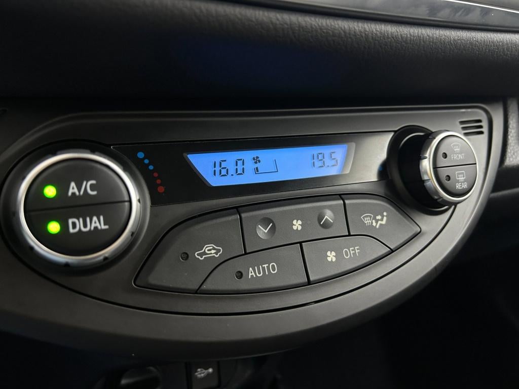 Toyota Yaris occasion 1.5 hybrid dynamic | wit | tweedehands toyota yaris |