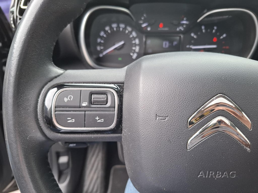 Citroen C3 Aircross suv 130 shine automaat pano/leer/trekhaak
