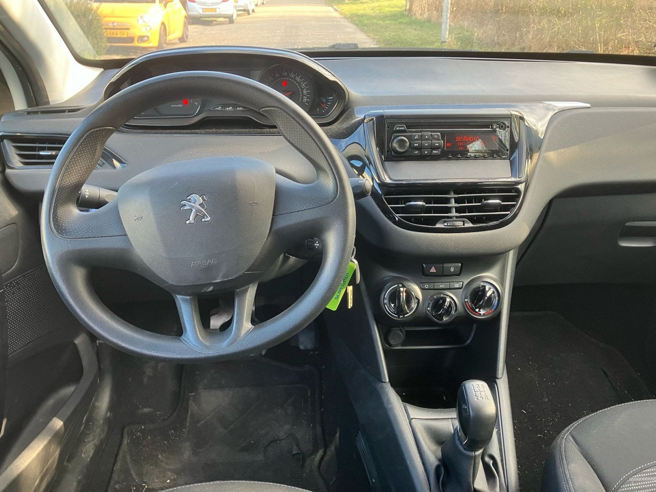 Peugeot 208 1.2