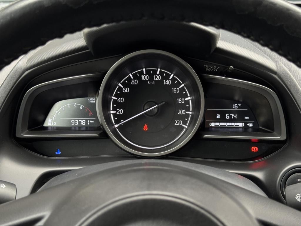 Mazda 2 1.5 skyactiv-g style selected nl-auto, allseason banden!