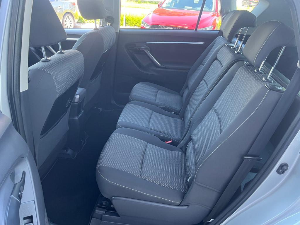 Toyota Corolla Verso 1.8 vvt-i dynamic business|7-persoons|trekhaak|rijklaa