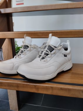 Te koop Xsensible hiking schoenen wit maat 41