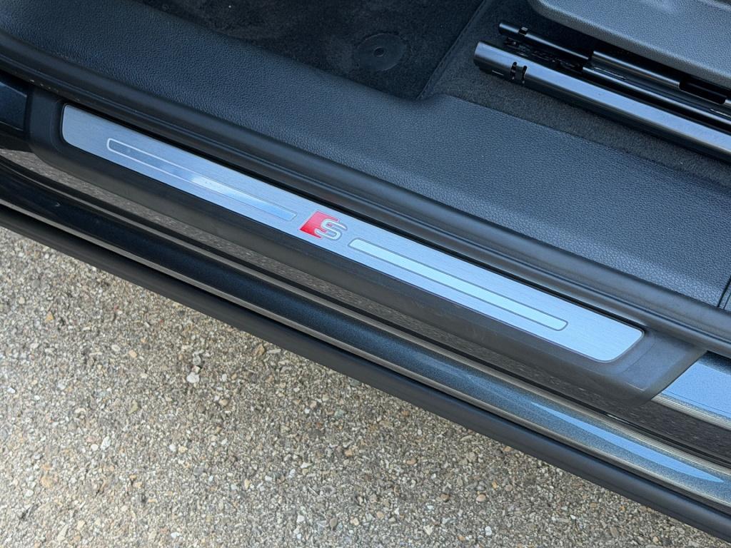 Audi Q3 45 tfsi e s-line | panoramadak | leder | sonos | carplay | led | ca