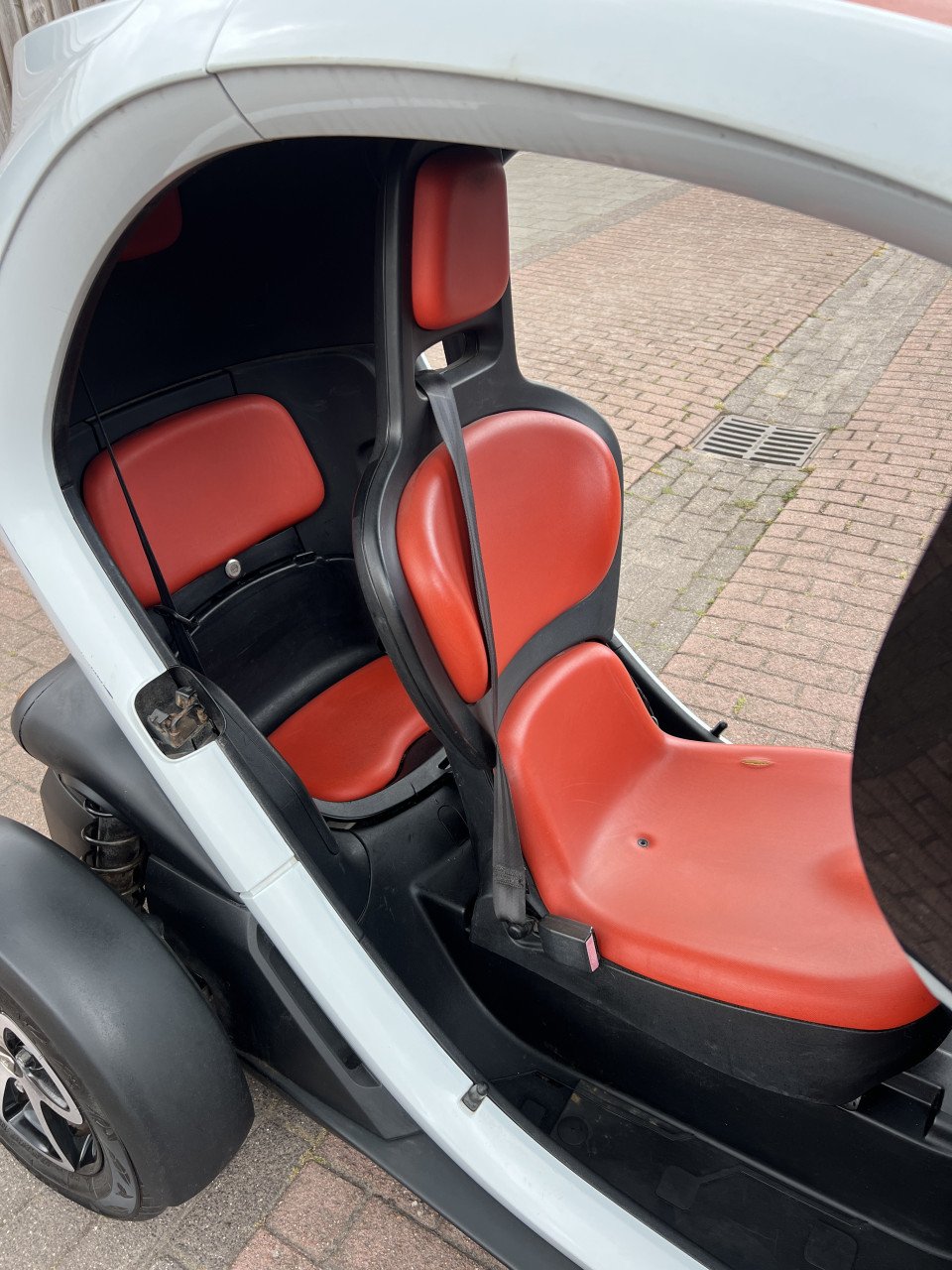 Twizy electrish  met storing