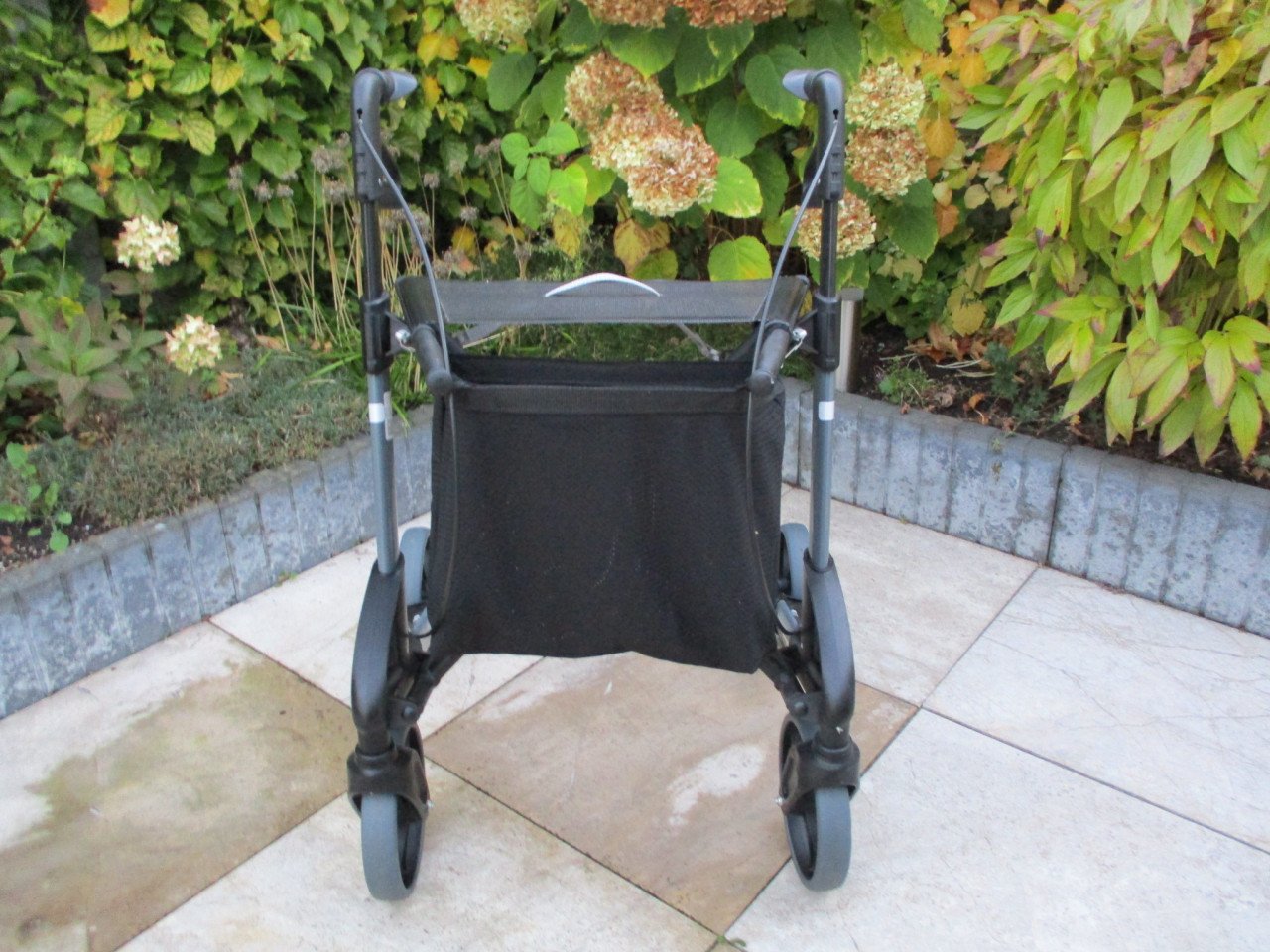 GebruikteTopro Troja opvouwbare lichtgewicht rollator met zitje e grote tas