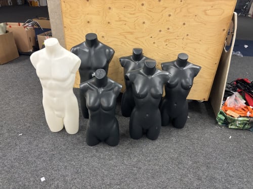 Te koop ETALAGETORSO’S