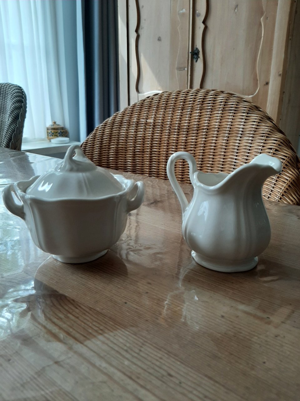 WEDGWOOD  QUEENS  SHAPE - MELKKAN EN SUIKERPOT