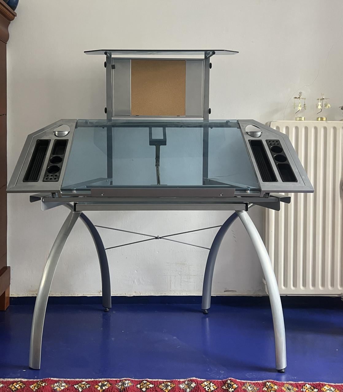 Studio Design Futura Tower Tekentafel