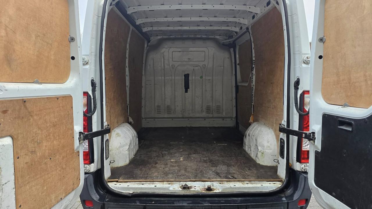 Renault Master T28 2.3 dCi L1H1 Eco • 2013