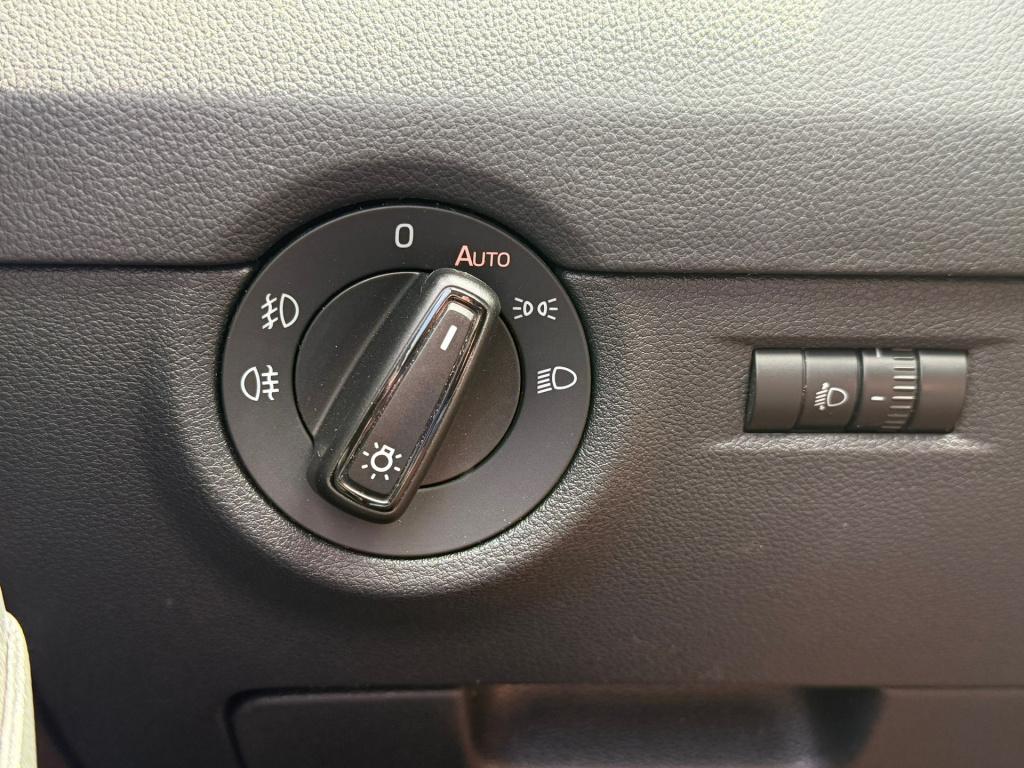 Skoda Octavia combi 1.4 tsi greentech ambition businessline automaat