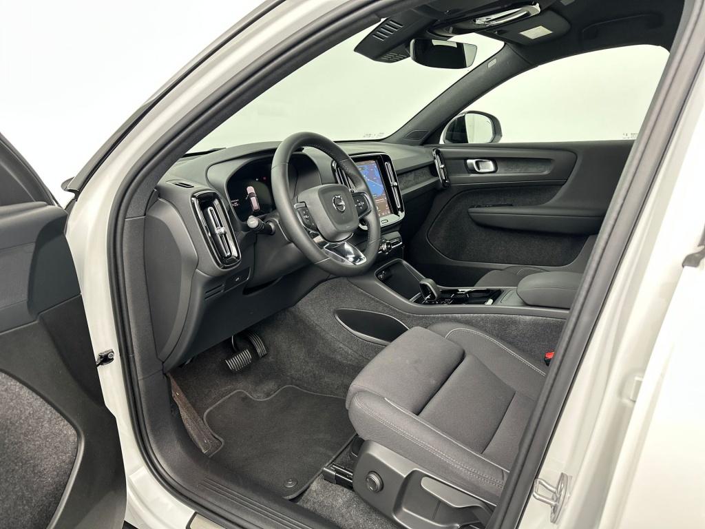 Volvo Ex40 twin motor 409pk plus 82kwh| adap.cruise| camera| stoelverwarmin