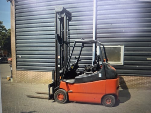 Heftruck linde e35
