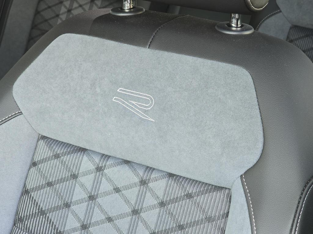 Volkswagen T-roc 1.5 tsi r-line edition virtual cockpit stuur/stoelverwarmi