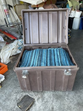 Te koop kunststof opberg kist