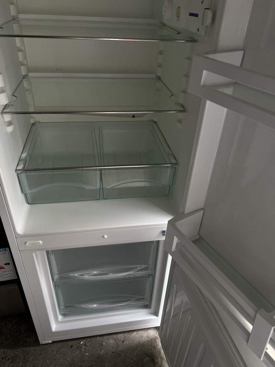 Liebherr A++ koel vries combinatie koelkast vriezer 161x55x60 cm.