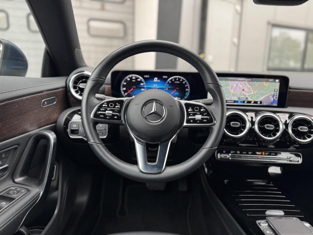 Mercedes-Benz Cla shooting brake 250 e luxury line soh 97% rijassistentiepa