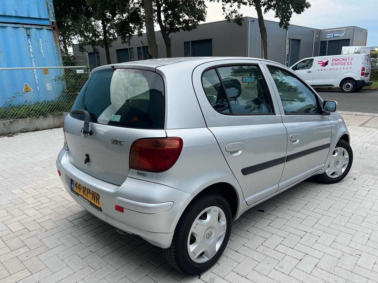 Toyota Yaris 1.0VVT-i S-Line 124.419KM Jaar apk