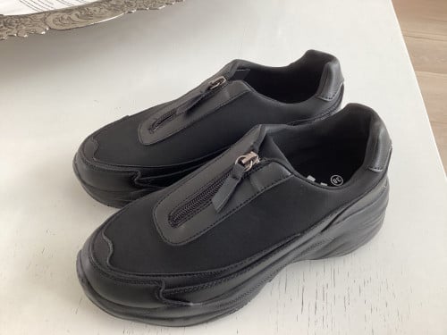 Nieuwe sneakers maat 38