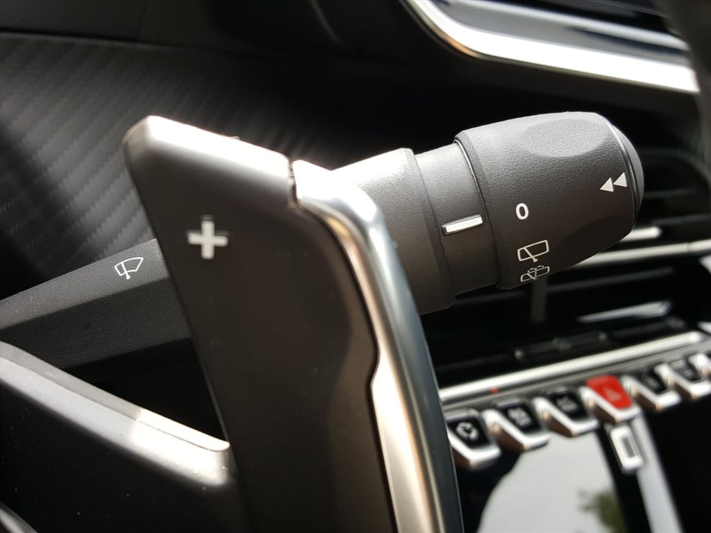 Peugeot 2008 1.2 puretech 130pk allure | navi | bt | applecarplay&androidau