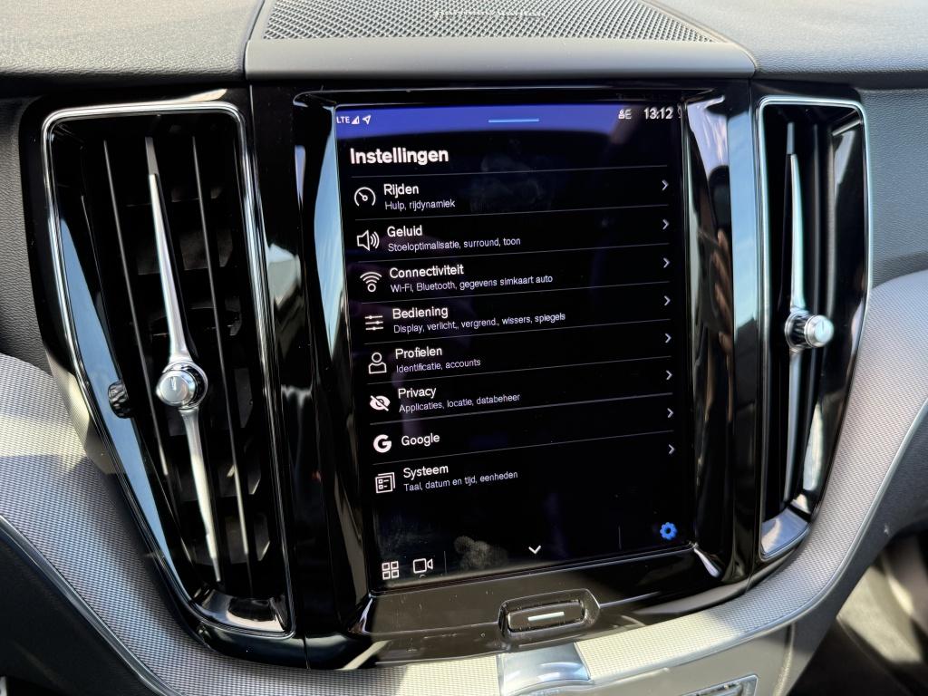 Volvo XC60 t6 398pk recharge dark r-design| panodak| adap.cruise| head-up|