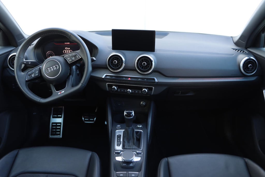 Audi Q2 35 tfsi s edition 150pk s-tronic