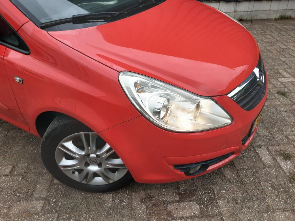 Opel Corsa 1.4-16v enjoy