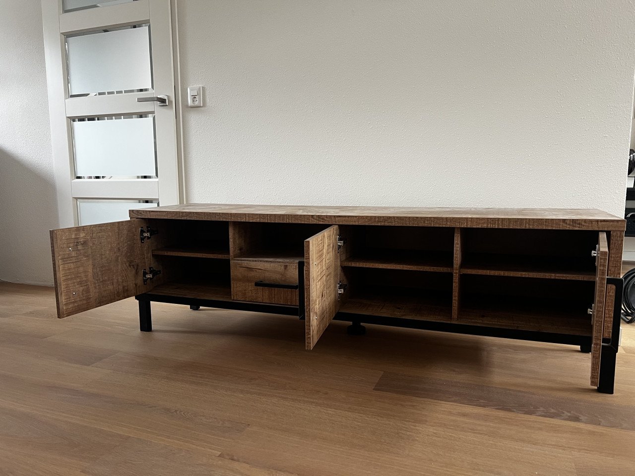 Tv-meubel Ricardi merk Lamulux