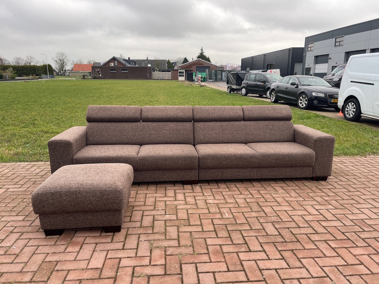 GRATIS LEVERING HEEL NL Grote Stoffen 4 zit Bankstel + Hocker