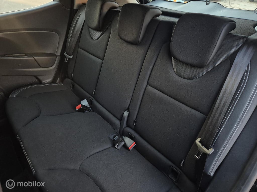 Renault Clio 0.9 tce zen / 1e eigenaar / dealeronderhouden / trekhaak / air