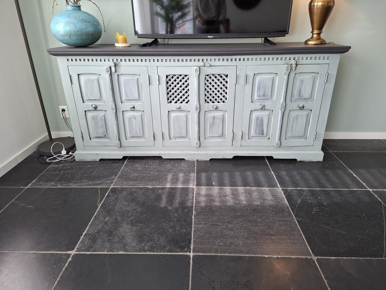 Dressoir vintage prachtig amper gebruikt