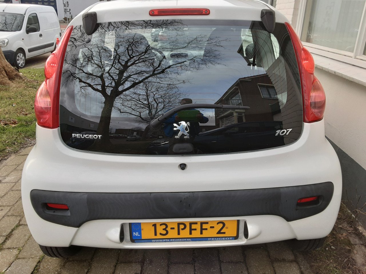 Peugeot 107 1.0-12V Millesim 200