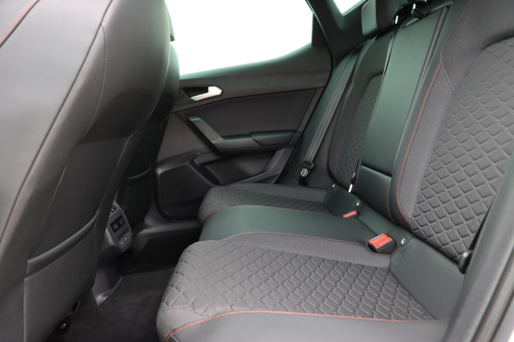 Seat Leon 1.5 etsi fr launch edition dsg7 150pk