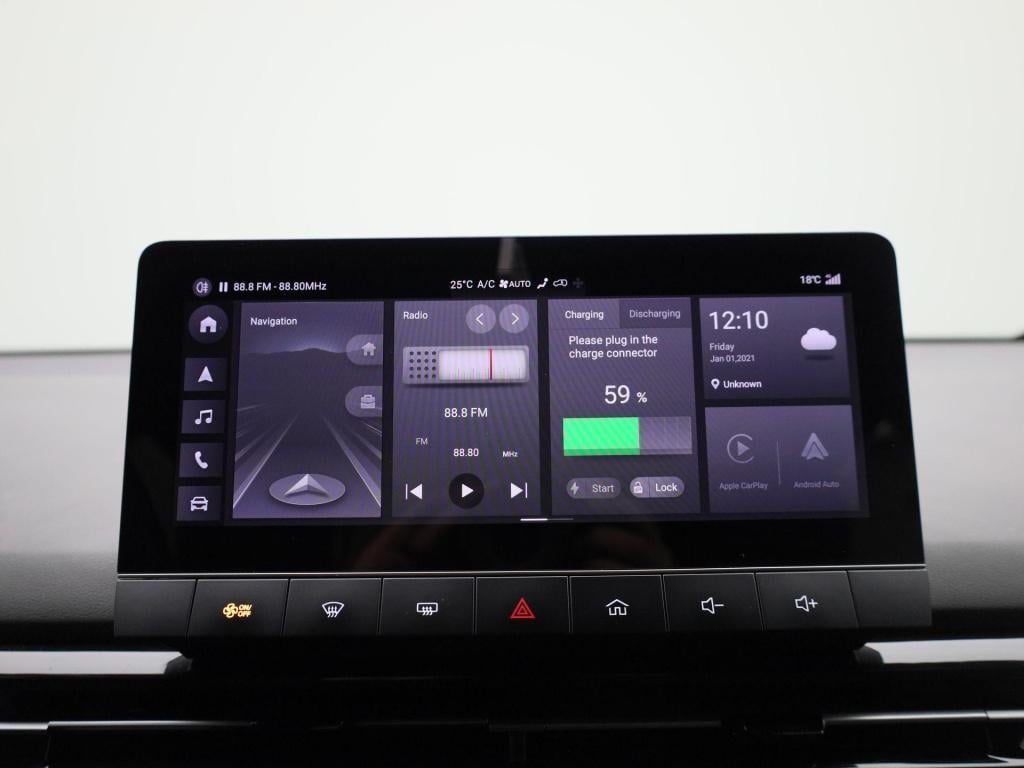 MG Mg4 64 kwh luxury | automaat | navigatie | climate control | apple carpl