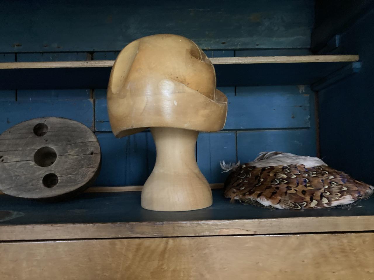 Hoedenmal hout hoedje