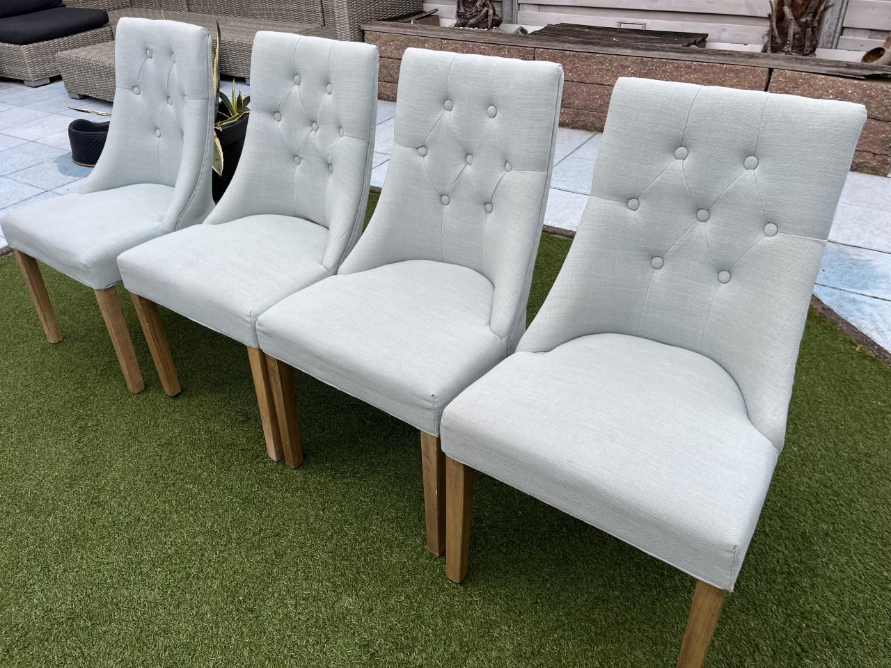 4 eettafel stoelen zacht groen