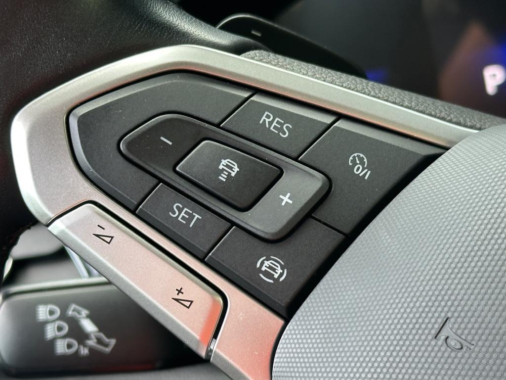 Volkswagen T-cross 1.0 tsi 111pk dsg style | camera | adapt. cruise | carpl