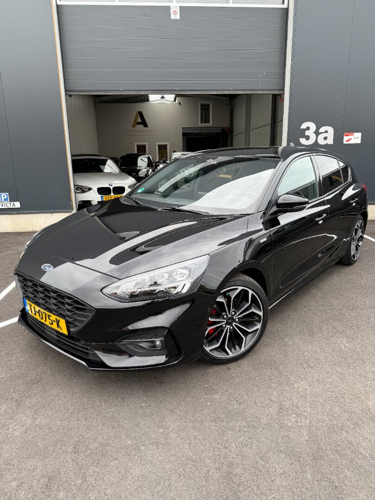 Ford Focus 1.0 ecoboost st line business