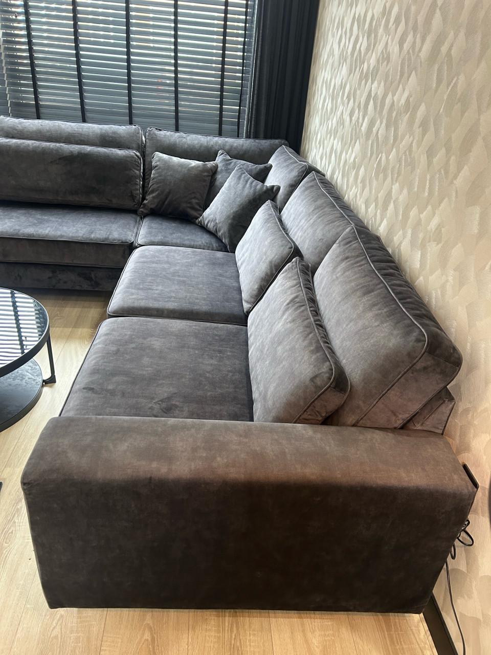 Z.G.A.N velvet antraciet hoekbank en salontafel