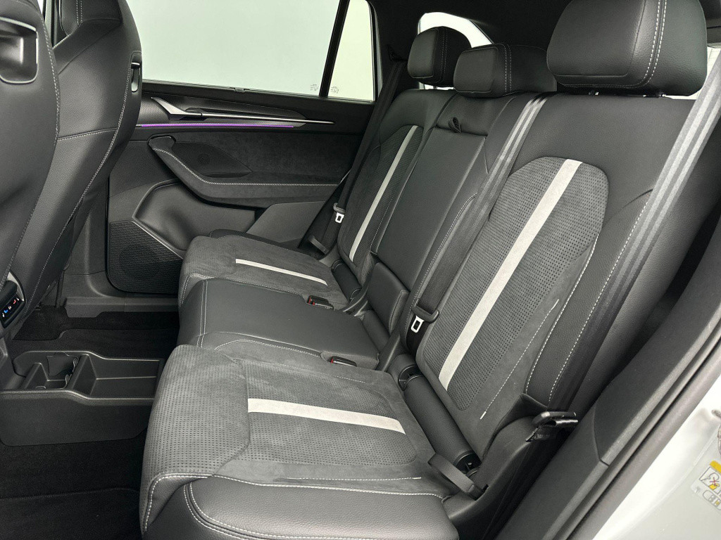 Skoda Kodiaq 1.5 tsi phev sportline business trekhaak - lm 19 inch - 360 ca