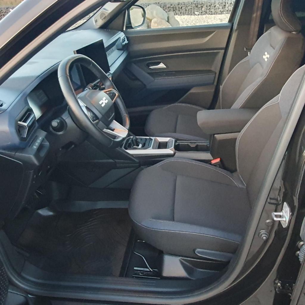 Dacia Duster 1.6 hybrid 140 expression automaat