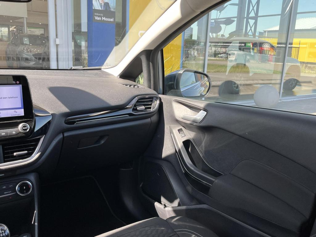 Ford Fiesta 1.0 ecoboost hybrid titanium | climate control | cruise control