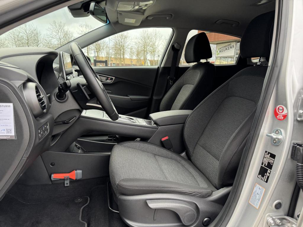 Hyundai Kona ev fashion 64 kwh soh 97%, 3-fase lader