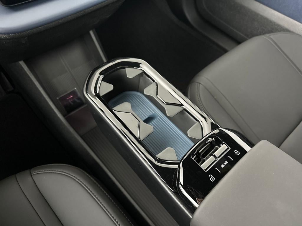 Volvo Ex30 p5 long range ultra black edition