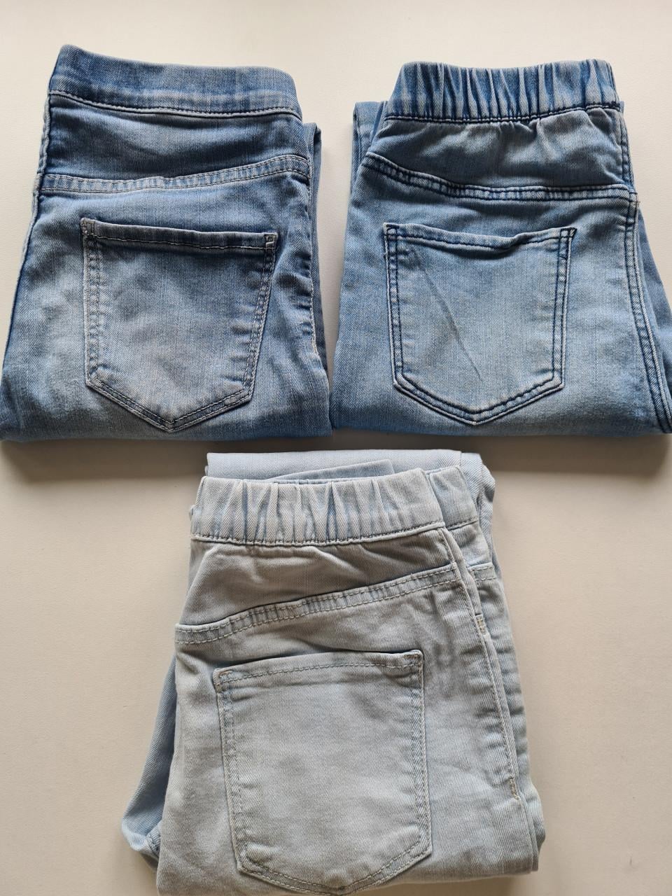 H&M spijker treggings maat 134 (3 stuk voor €5,-)
