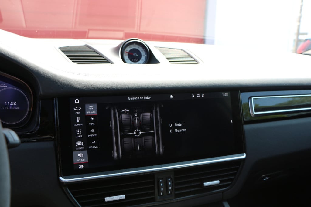 Porsche Cayenne coupé 3.0 | sport design | sport chrono |
