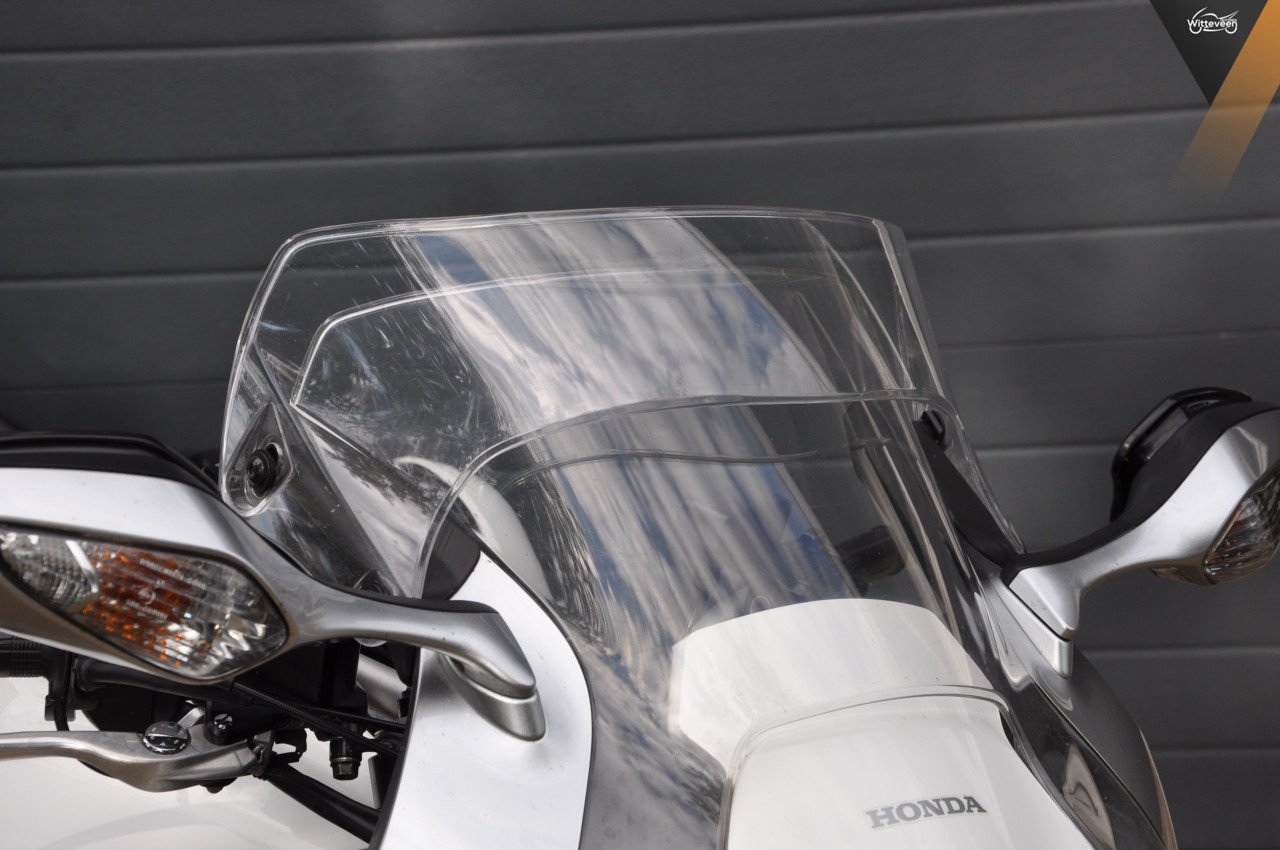Honda VFR 1200 F ABS Zeer complete en nette motor!
