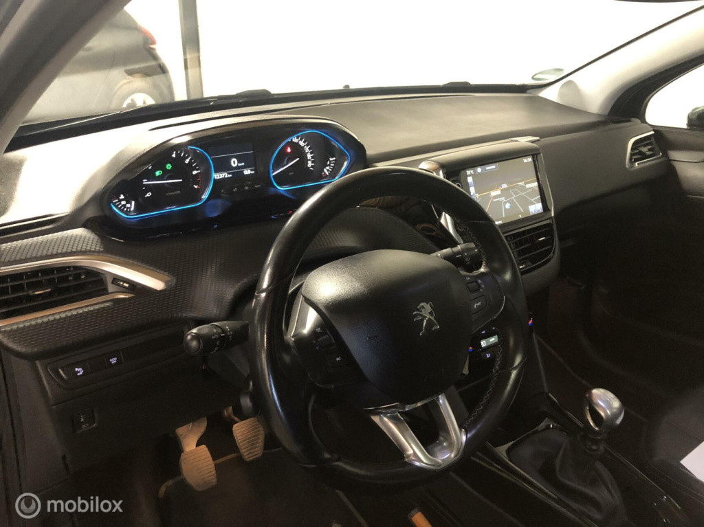 Peugeot 2008 1.2 puretech allure