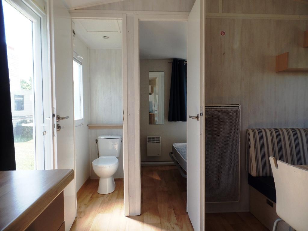 Keurig chalet op kleine camping nabij Noordzee en Grevelingenmeer te koop